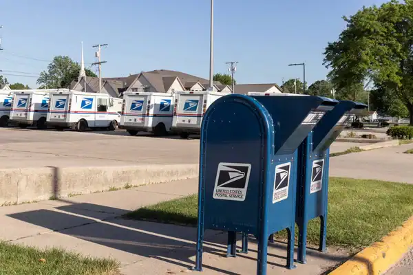 Direct Mail Response Rates: Benchmarks & Data [2026]